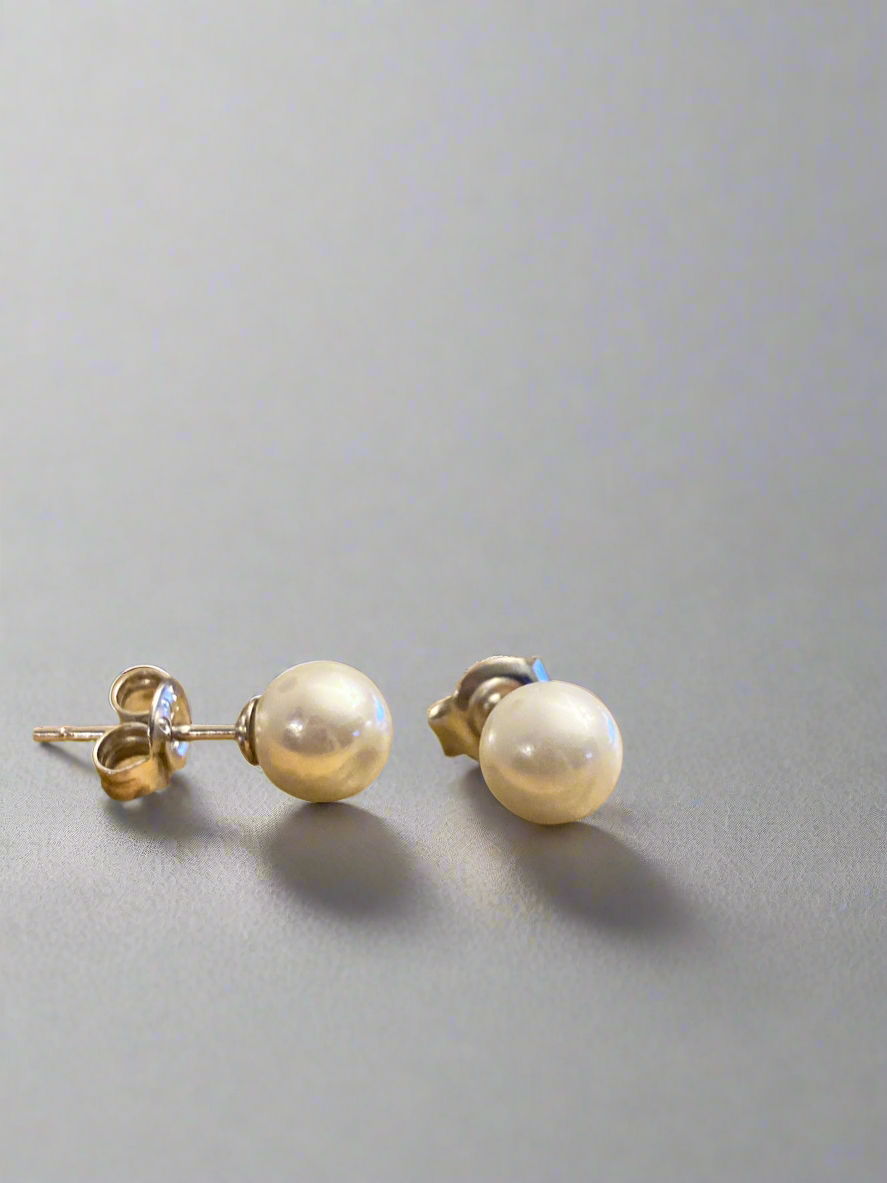 6MM Faux Pearl Studs