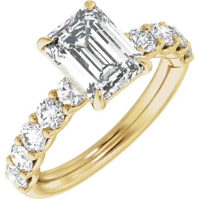 The Astoria Emerald Ring