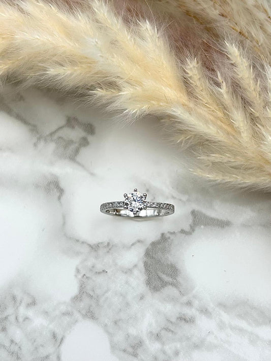 Solitaire Cubic Zirconia with Pavé Band