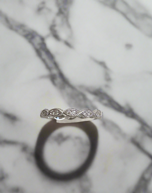 Scalloped Marquise Style Band