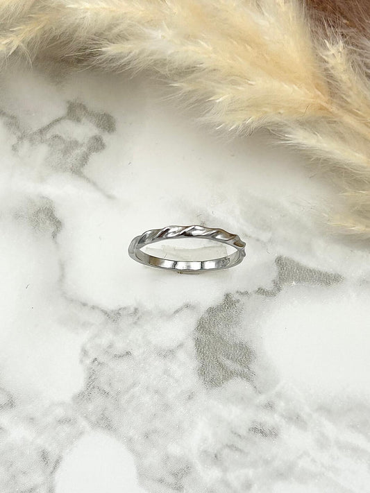 Minimalist Wave Silver Band