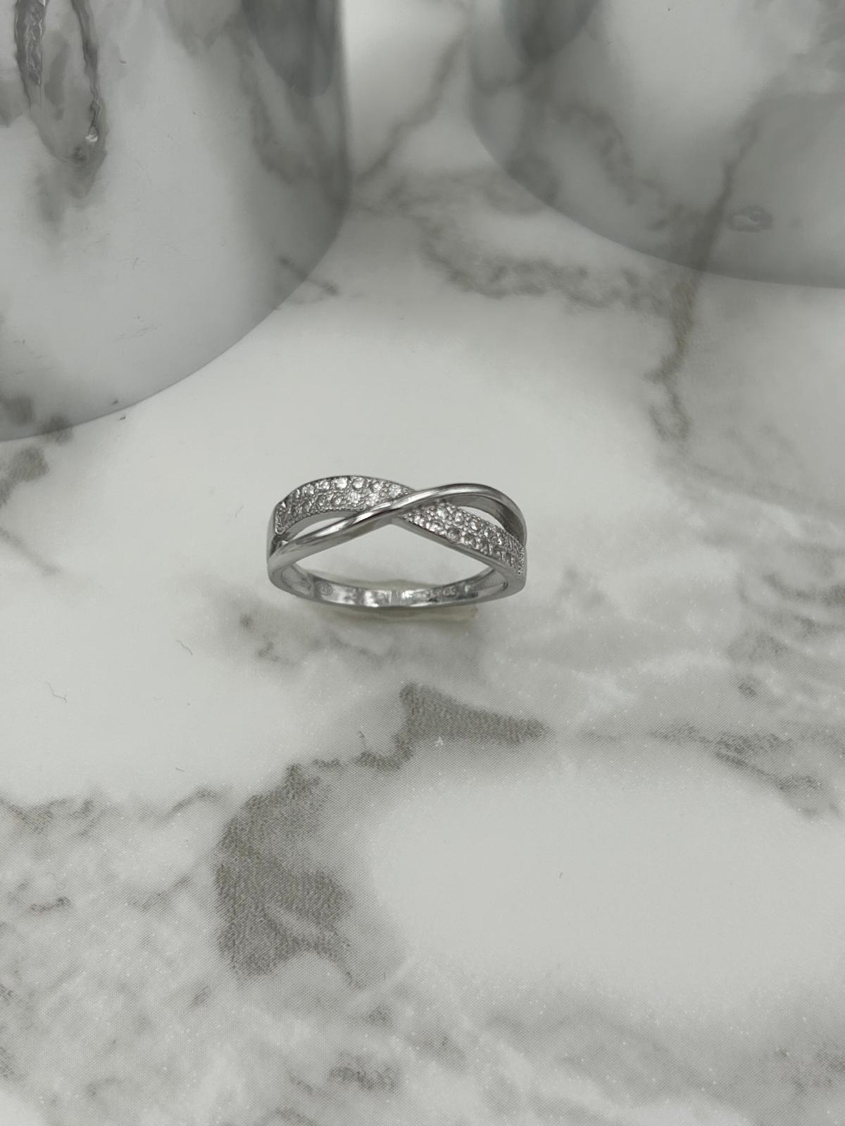 Infinity Crossover Pavé Ring