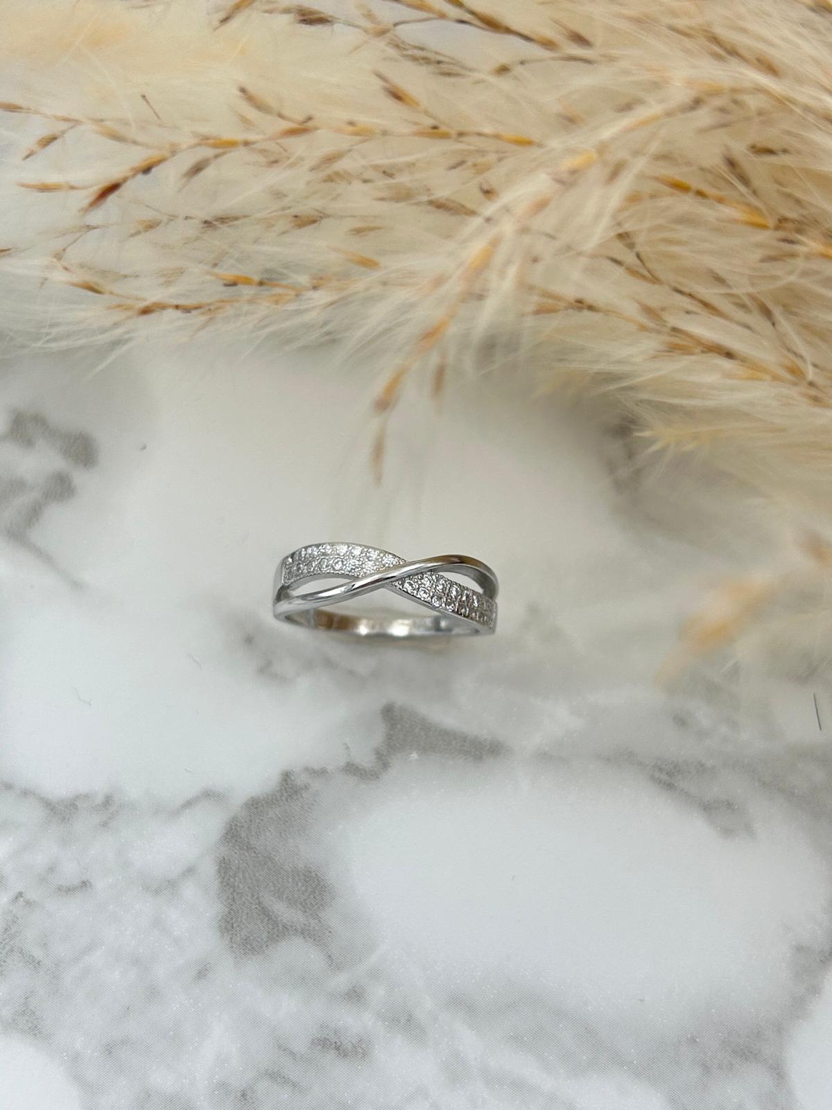 Infinity Crossover Pavé Ring