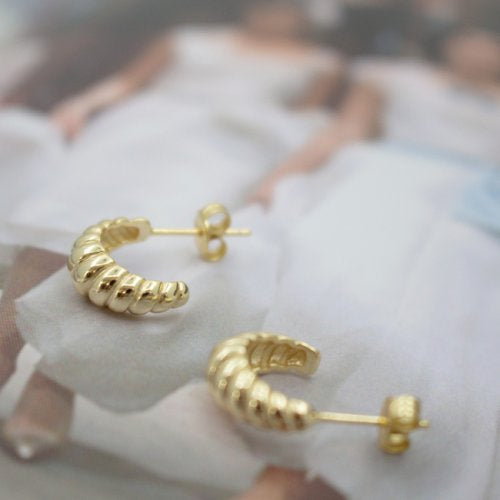 Croissant Hoop Stud