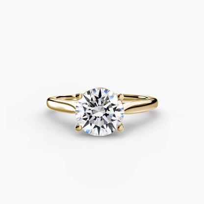 Classic Solitaire Engagement Ring – Minimal Bridal Design